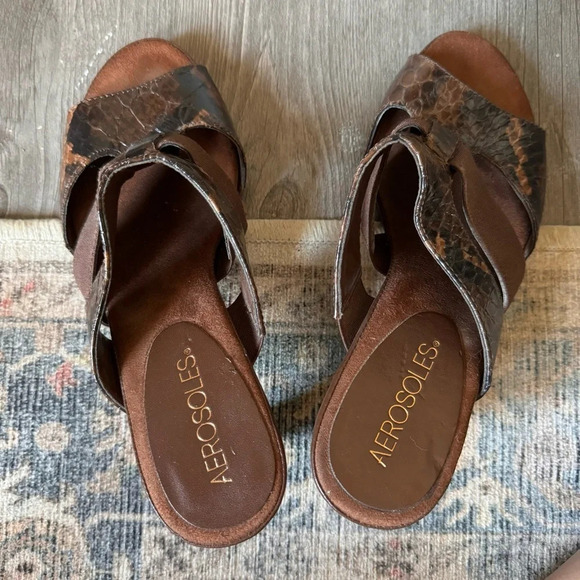 Aerosoles Snake Print Embossed Strappy Mules Size 6.5 Comfort Cushioned Reptile - Picture 4 of 7